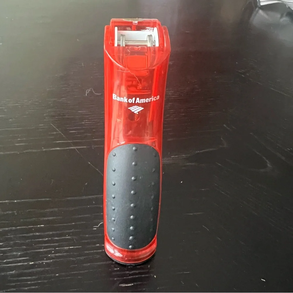 ✅ Red Stapler - Picture 3 of 4